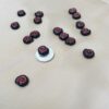 Red and black spiral glass beads - 50 pieces - Image 4