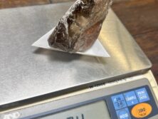 SM1 big Smokey quartz 140.7 grams super clear!! Two tone monster facet rough